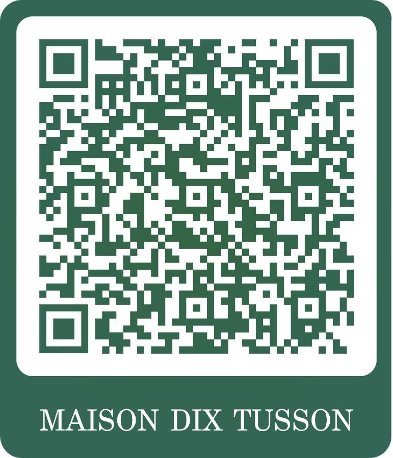 Maison Dix Tusson Bagian luar foto